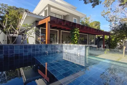 Casa de Condomínio com 4 Quartos à venda, 200m² no Caravelas, Armação dos Búzios
