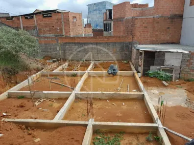 Lote/Terreno à venda, 142m² no Caiçaras, Juiz de Fora
