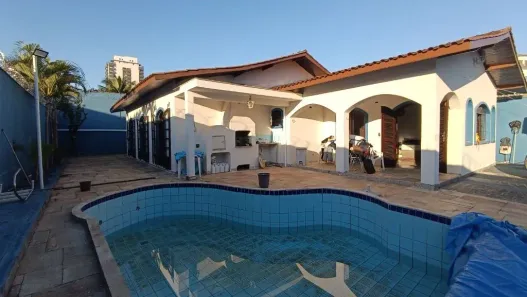 Casa com 3 Quartos à venda, 150m² no Enseada, Guarujá