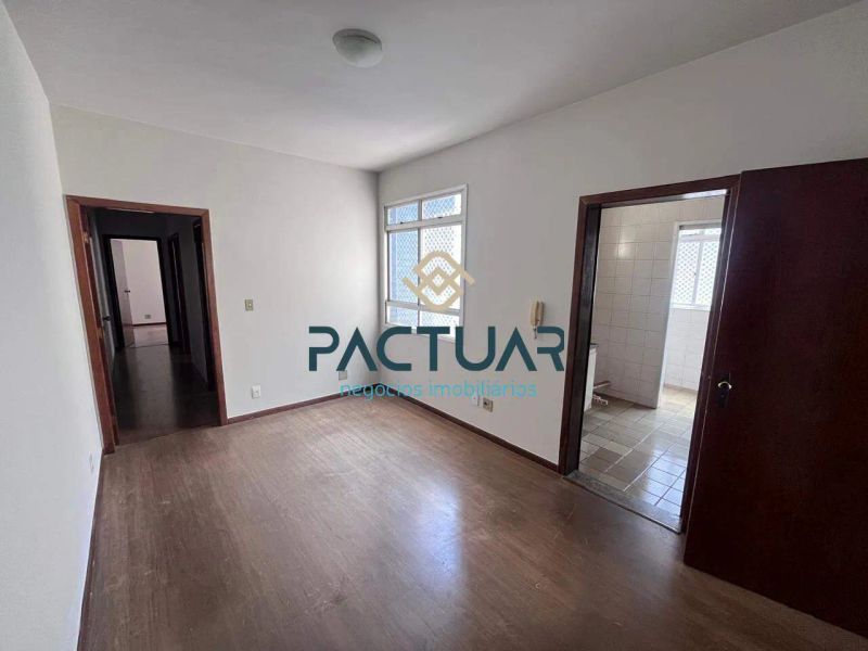 Apartamento com 3 quartos — Buritis, Belo Horizonte
