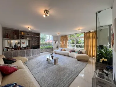 Casa com 3 Quartos à venda, 280m² no Jardim Cascata, Teresópolis