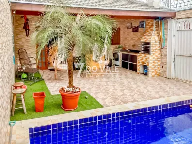 Casa com 3 Quartos à venda, 172m² no Loteamento Villa Branca, Jacareí