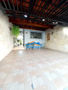 Casa com 2 Quartos à venda, 110m² no Jardim Sabiá, Cotia
