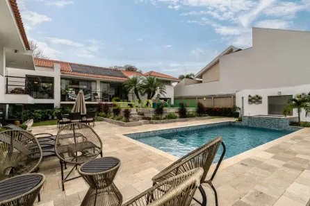 Casa com 4 Quartos à venda, 487m² no Zona 05, Maringá