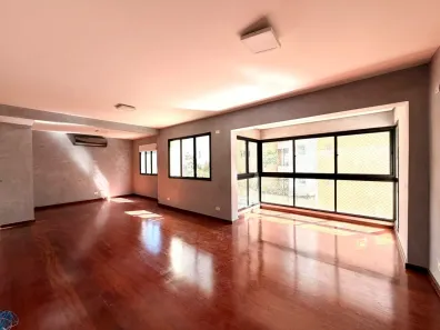 Apartamento com 3 Quartos para alugar, 128m² no Vila Nova Conceição, São Paulo