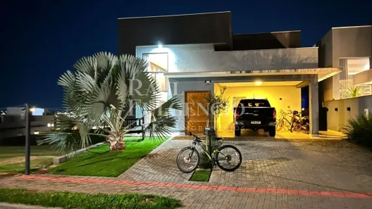 Casa de Condomínio com 3 Quartos para alugar, 179m² no Conjunto Habitacional Alexandre Urbanas, Londrina