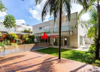 Sobrado com 4 Quartos à venda, 680m² no Parque Colonial, São Paulo