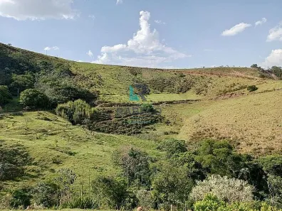 à venda, 1m² no Centro, Lorena