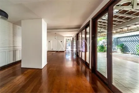 Casa com 3 Quartos para alugar, 298m² no Alto de Pinheiros, São Paulo