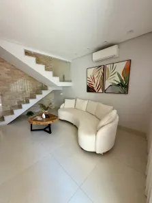 Sobrado com 4 Quartos para alugar, 180m² no Parque Amazônia, Goiânia