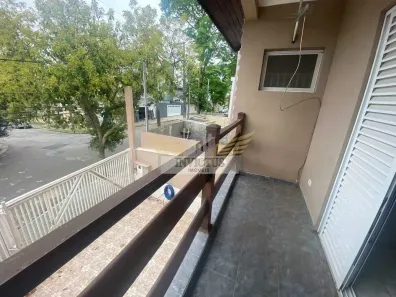 Sobrado com 3 Quartos à venda, 150m² no Vila Pinheirinho, Santo André