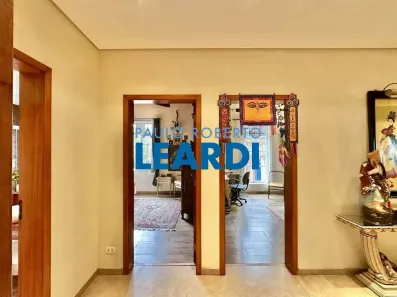 Casa de Condomínio com 3 Quartos à venda, 359m² no Paisagem Renoir, Cotia