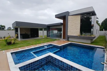 Casa com 3 Quartos à venda, 240m² no Barra do Jacuípe, Camaçari