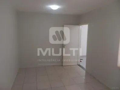 Apartamento com 2 Quartos para alugar, 50m² no Chácaras Tubalina e Quartel, Uberlândia