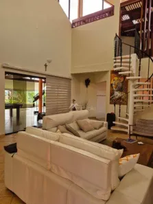 Fazenda/Sítio com 2 Quartos à venda, 300m² no Freitas, São José dos Campos