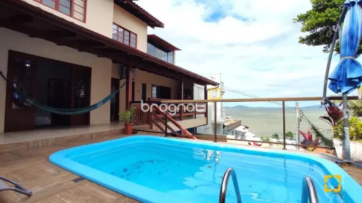 Casa com 3 Quartos à venda, 250m² no Centro, São José