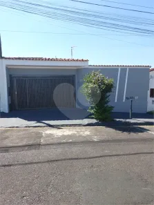 Casa com 4 Quartos à venda, 174m² no Jardim Roberto Selmi Dei, Araraquara