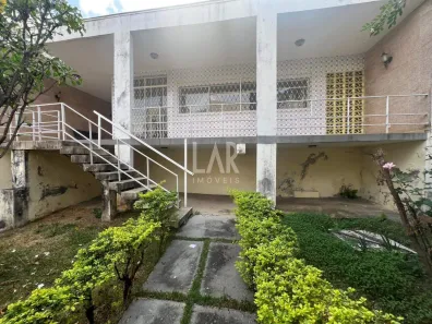 Casa com 3 Quartos à venda, 202m² no Caiçaras, Belo Horizonte