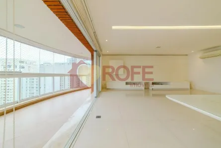 Apartamento com 3 Quartos à venda, 210m² no Moema, São Paulo