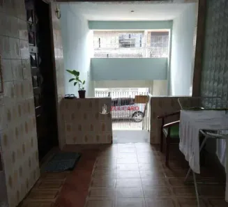 Casa com 4 Quartos à venda, 181m² no Parque Santo Antônio, Guarulhos