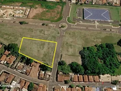Casa com 2 Quartos à venda, 100m² no Centro, Jaboticabal