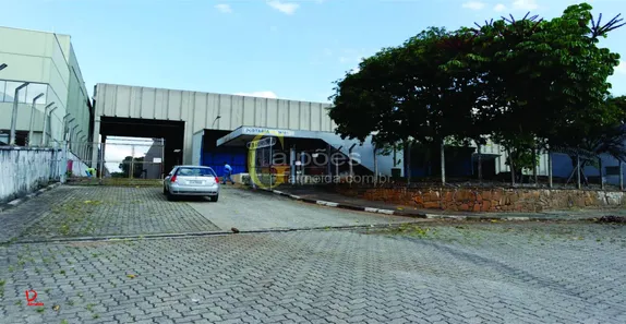 Galpão/Depósito/Armazém à venda, 9800m² no Jardim Presidente Dutra, Guarulhos