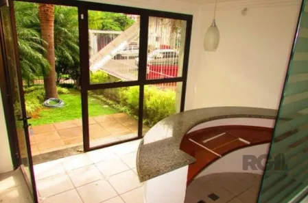 Ponto Comercial para alugar, 90m² no Petrópolis, Porto Alegre