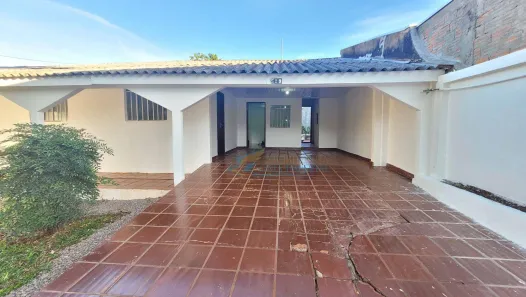 Casa com 2 Quartos para alugar, 130m² no Cancelli, Cascavel