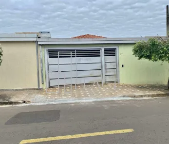 Casa com 3 Quartos à venda, 250m² no Jardim Guarujá, Marília