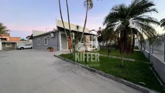 Casa com 5 Quartos à venda, 235m² no Iguaba Pequena, Araruama