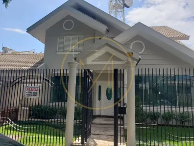 Casa com 3 Quartos para alugar, 350m² no Jardim Guaporé, Maringá