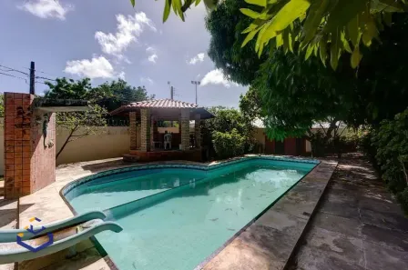 Imóvel Comercial com 1 Quarto para alugar, 350m² no Cidade dos Funcionários, Fortaleza