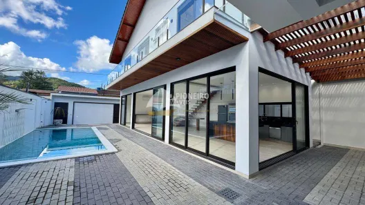 Casa com 3 Quartos à venda, 250m² no Bairro de Juquehy, São Sebastião