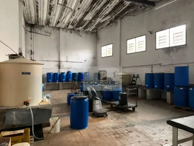 Galpão/Depósito/Armazém para venda ou aluguel, 425m² no Canhema, Diadema