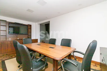 Sala Comercial para alugar, 68m² no Centro, Curitiba