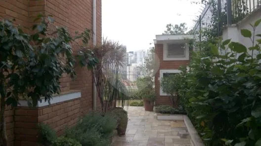 Casa com 4 Quartos à venda, 350m² no Pacaembu, São Paulo