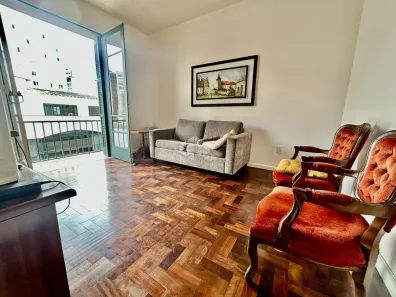 Apartamento com 2 Quartos à venda, 73m² no Centro Histórico, Porto Alegre