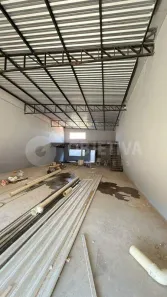 Galpão/Depósito/Armazém à venda, 295m² no Jardim Holanda, Uberlândia