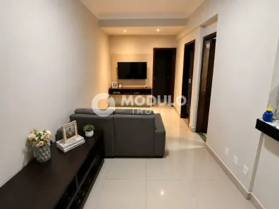 Apartamento com 2 Quartos para alugar, 60m² no Santa Mônica, Uberlândia