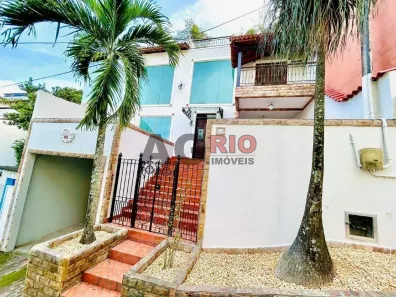 Casa com 4 Quartos à venda, 220m² no Jacarepaguá, Rio de Janeiro