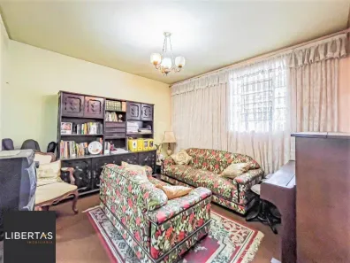 Casa com 3 Quartos à venda, 330m² no Azenha, Porto Alegre