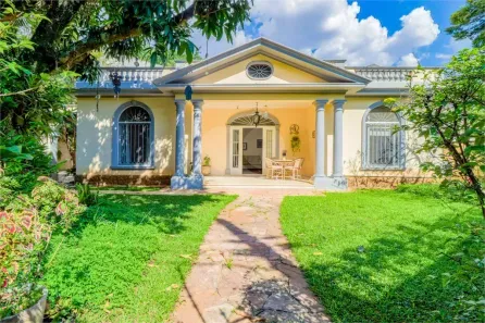 Casa com 2 Quartos para alugar, 200m² no Jardim Europa, São Paulo