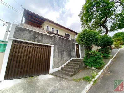 Casa com 3 Quartos à venda, 200m² no Jardim Vinte e Cinco de Agosto, Duque de Caxias