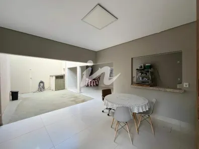 Casa com 3 Quartos à venda, 161m² no Granada, Uberlândia