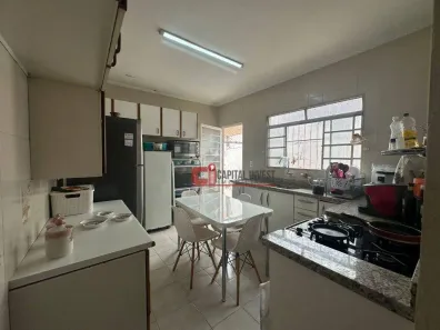 Casa com 2 Quartos à venda, 146m² no Jardim Planalto, Jaguariúna
