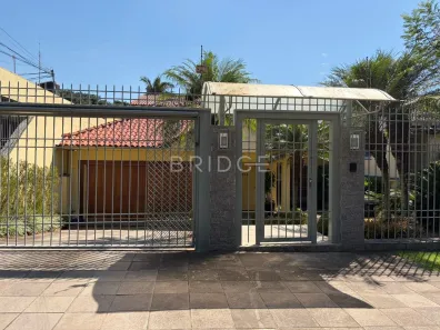 Casa com 5 Quartos à venda, 370m² no Três Figueiras, Porto Alegre
