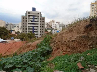 Lote/Terreno à venda, 367m² no Padre Eustáquio, Belo Horizonte