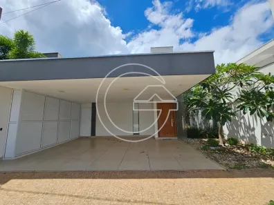 Casa com 3 Quartos para alugar, 10m² no Centro, Marília