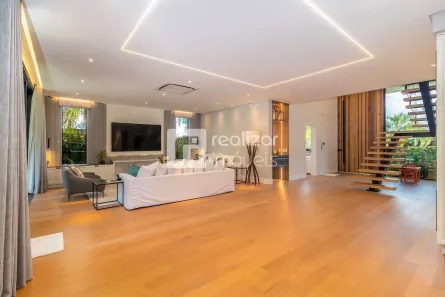 Casa com 4 Quartos à venda, 564m² no Jurerê Internacional, Florianópolis