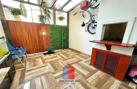 Sobrado com 2 Quartos à venda, 57m² no Itaum, Joinville